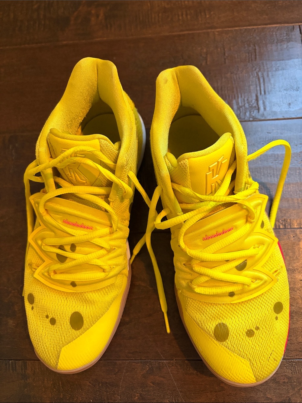 Nike SpongeBob shoes 7 youth